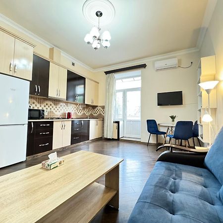 City Center Apartments On Tumanyan Street Jerevan Exteriör bild